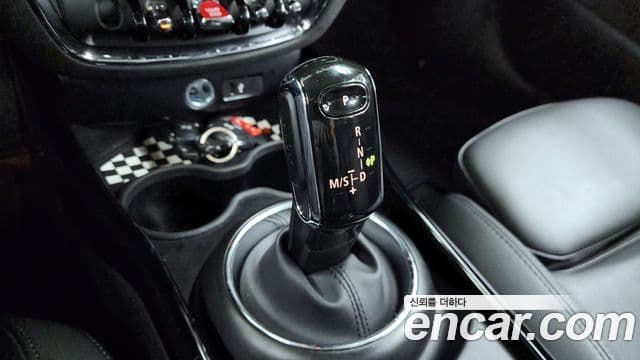 Mini Cooper 클럽맨 2세대, 2023 9