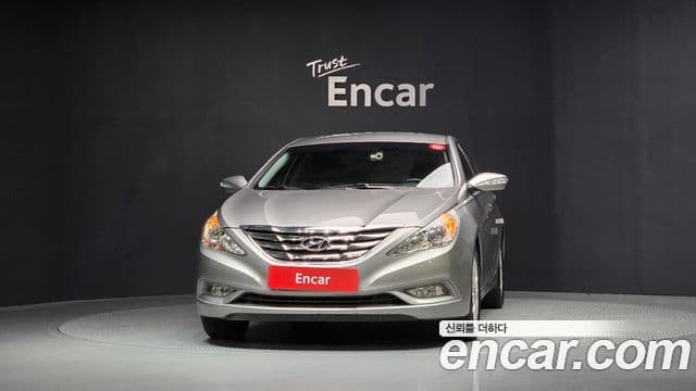 Hyundai YF Sonata топовая версия, 2010 3