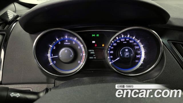 Hyundai YF Sonata топовая версия, 2010 8