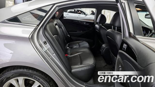 Hyundai YF Sonata топовая версия, 2010 12