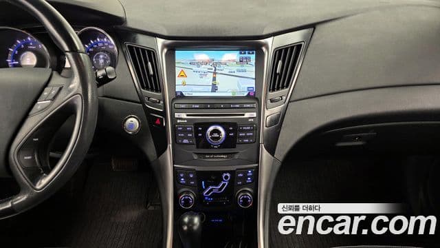 Hyundai YF Sonata топовая версия, 2010 14