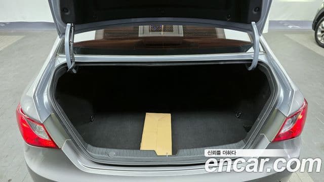 Hyundai YF Sonata топовая версия, 2010 20