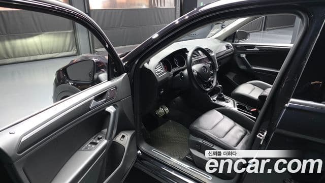 Volkswagen Tiguan 2세대 Premium, 2020 10