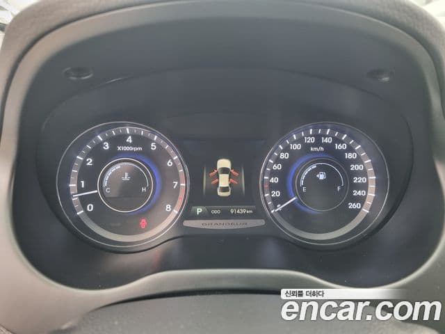 Hyundai Grandeur HG Premium, 2014 8