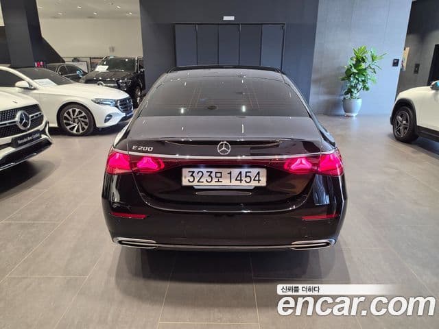 Mercedes-Benz E-класс W214 Avantgarde, 2025 4