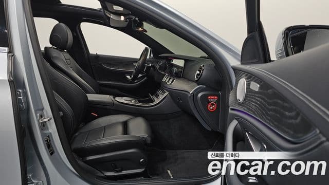 Mercedes-Benz E-класс W213 E350 4MATIC AMG Line Edition, 2021 11