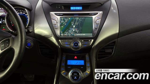 Hyundai Avante MD M16 GDI Avenue, 2014 19