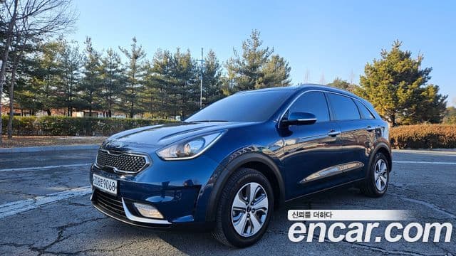 Kia Niro Prestige, 2018 1