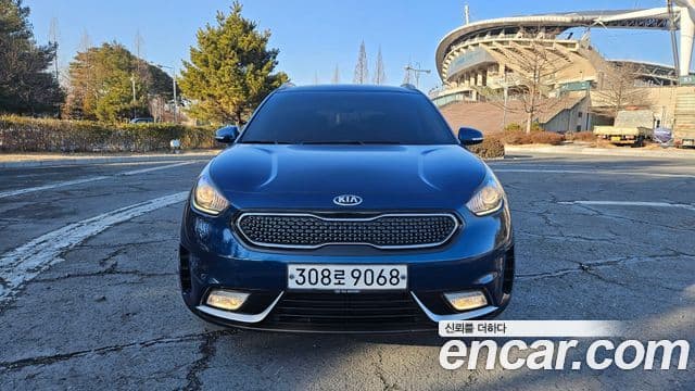 Kia Niro Prestige, 2018 3