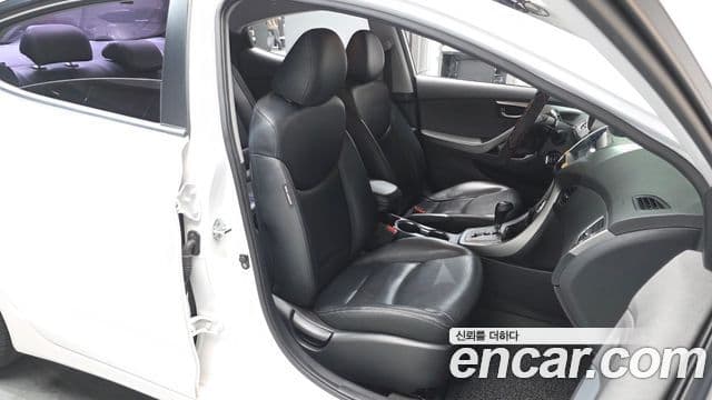 Hyundai Avante MD Luxury, 2012 12