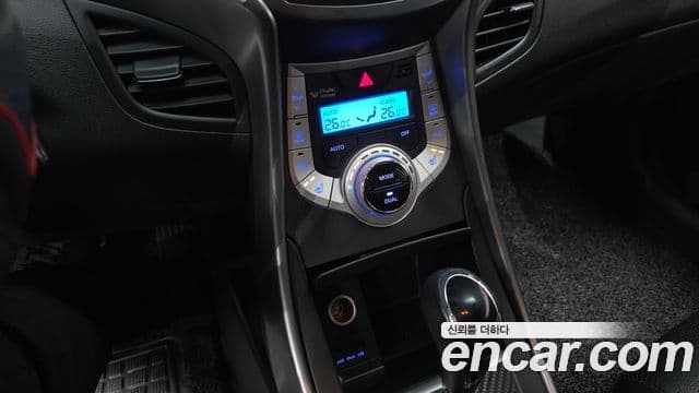 Hyundai Avante MD Luxury, 2012 17