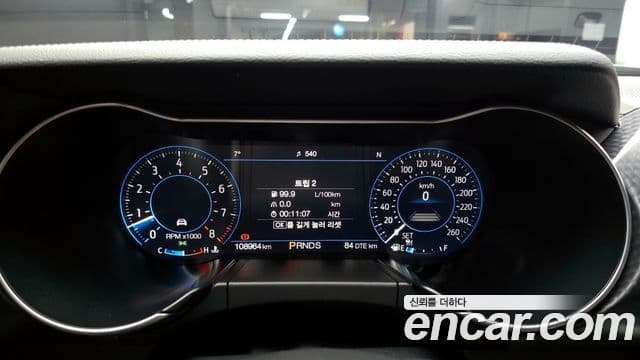 Ford Mustang GT купе, 2020 8