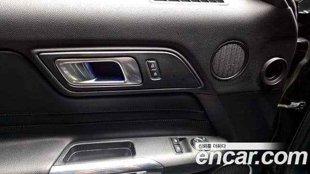 Ford Mustang GT купе, 2020 20