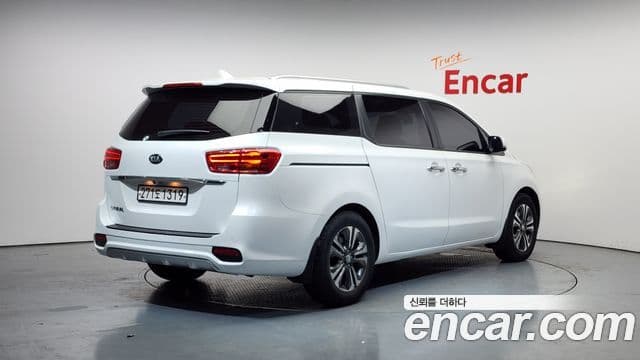 Kia The / новый New Carnival Luxury, 2020 2