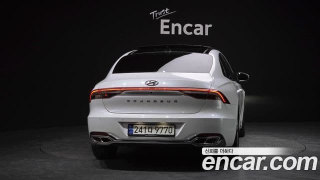 Hyundai The / новый New Grandeur IG гибрид Calligraphy, 2021 4