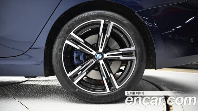 BMW 3시리즈 (G20) 320i M Sport, 2025 все фото