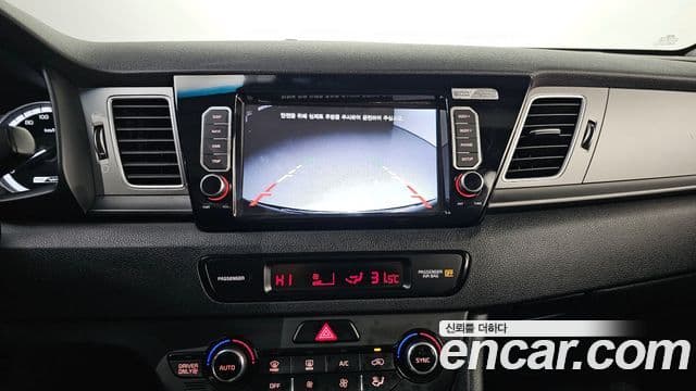 Kia Niro Luxury, 2017 17