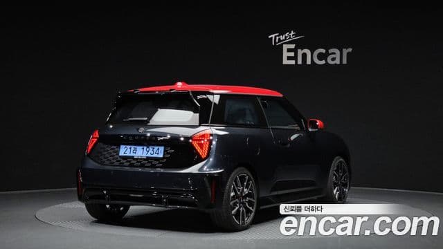 Mini Cooper Электрический (Electric) 4세대 JCW, 2025 2