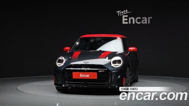 Mini Cooper Электрический (Electric) 4세대 JCW, 2025 3
