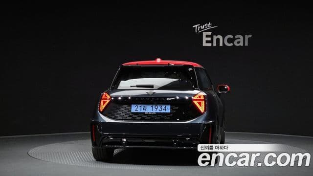 Mini Cooper Электрический (Electric) 4세대 JCW, 2025 4