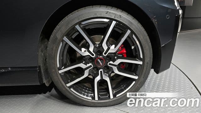 Mini Cooper Электрический (Electric) 4세대 JCW, 2025 все фото