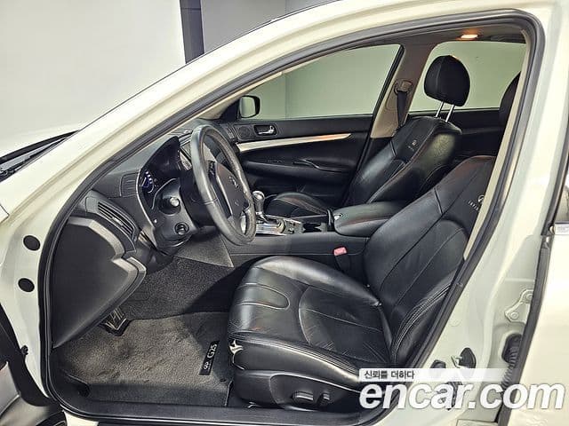 Infiniti G25 V36, 2013 8