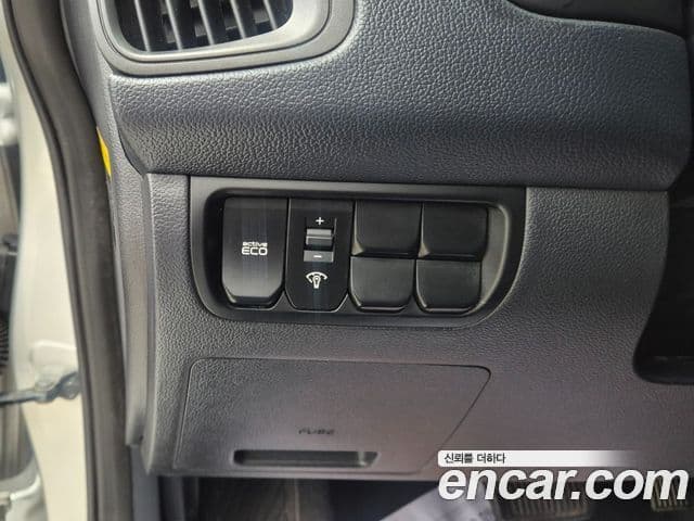 Kia All New Pride Prestige, 2012 14