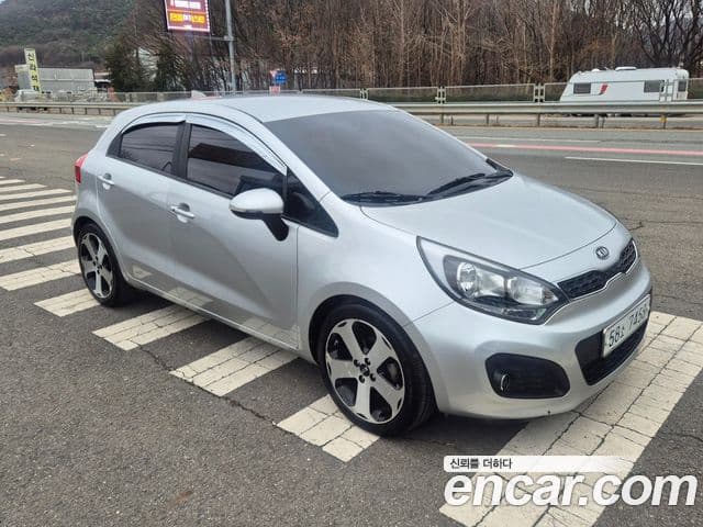 Kia All New Pride Prestige, 2012 20