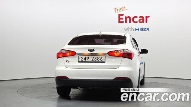 Kia K3 Trendy, 2015 4