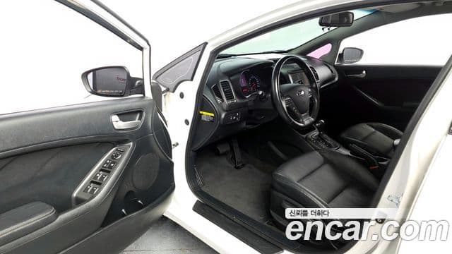 Kia K3 Trendy, 2015 10