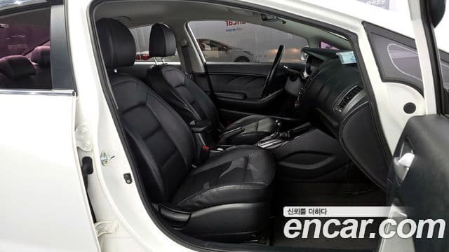 Kia K3 Trendy, 2015 11