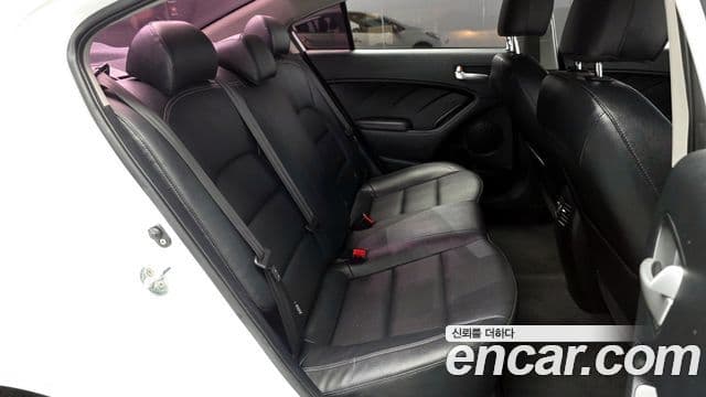 Kia K3 Trendy, 2015 12