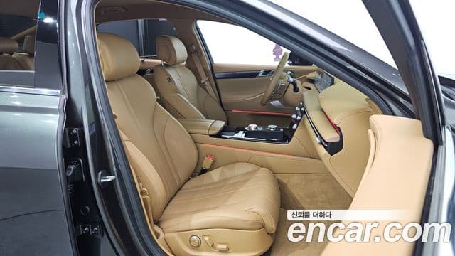 Genesis G80 (RG3) бензин 2.5 турбо AWD, 2025 10