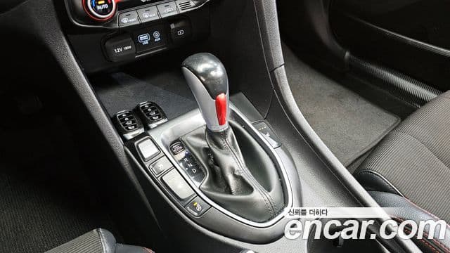 Hyundai Veloster (JS) Core, 2018 9