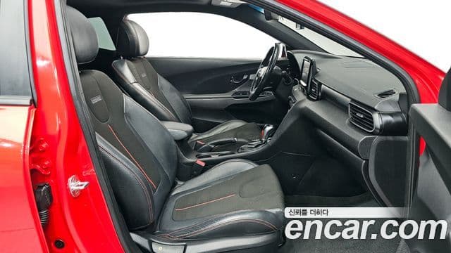 Hyundai Veloster (JS) Core, 2018 10