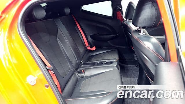 Hyundai Veloster (JS) Core, 2018 12