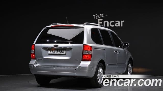 Kia Carnival R топовая версия, 2012 2