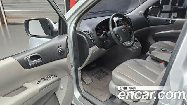 Kia Carnival R топовая версия, 2012 11