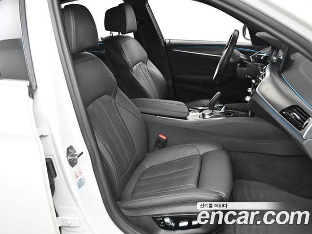 BMW 5시리즈 (G30) 520i M Sport, 2023 10