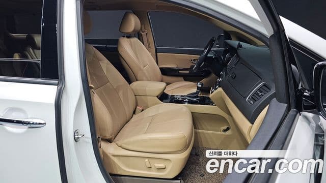 Kia The / новый New Carnival Special, 2020 10