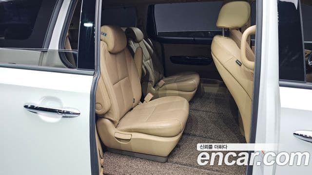 Kia The / новый New Carnival Special, 2020 11