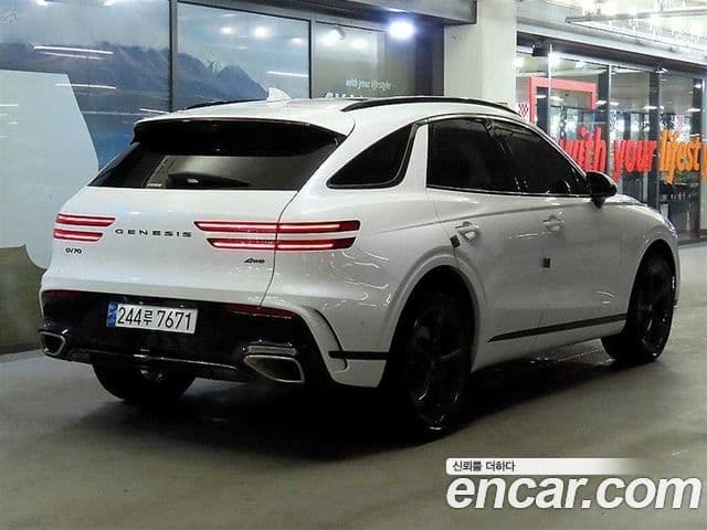 Genesis GV70, 2025 4