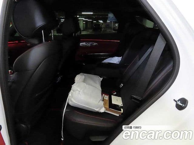 Genesis GV70, 2025 7