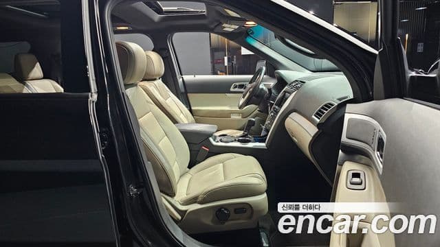 Ford Explorer XLX, 2015 10