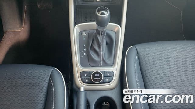 Hyundai Venue 1.6 Flux, 2023 9