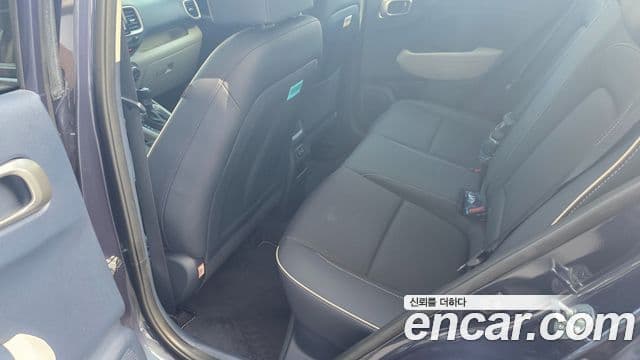 Hyundai Venue 1.6 Flux, 2023 11