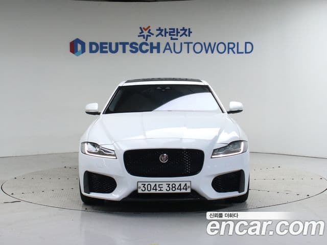 Jaguar XF (X260) 20d Portfolio, 2017 4
