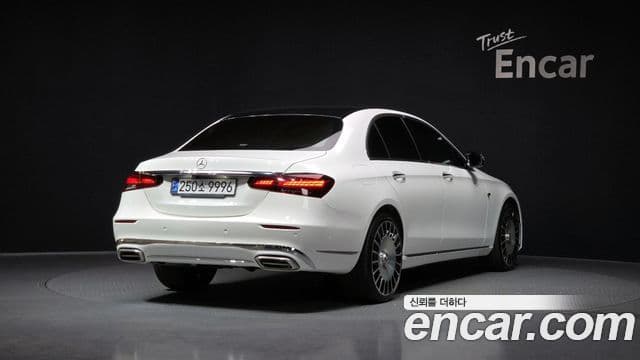 Mercedes-Benz E-класс W213 Exclusive, 2022 2