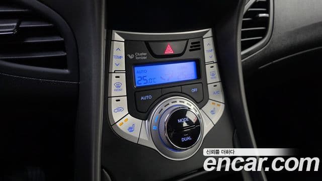 Hyundai Avante MD Luxury, 2012 15