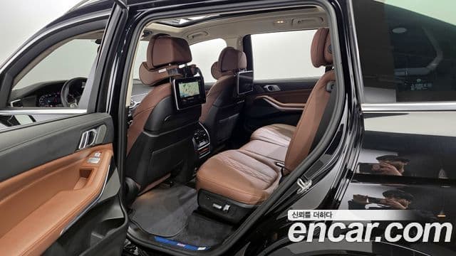 BMW X7 (G07) xDrive 40i Design Pure Excellence 7인승, 2022 11